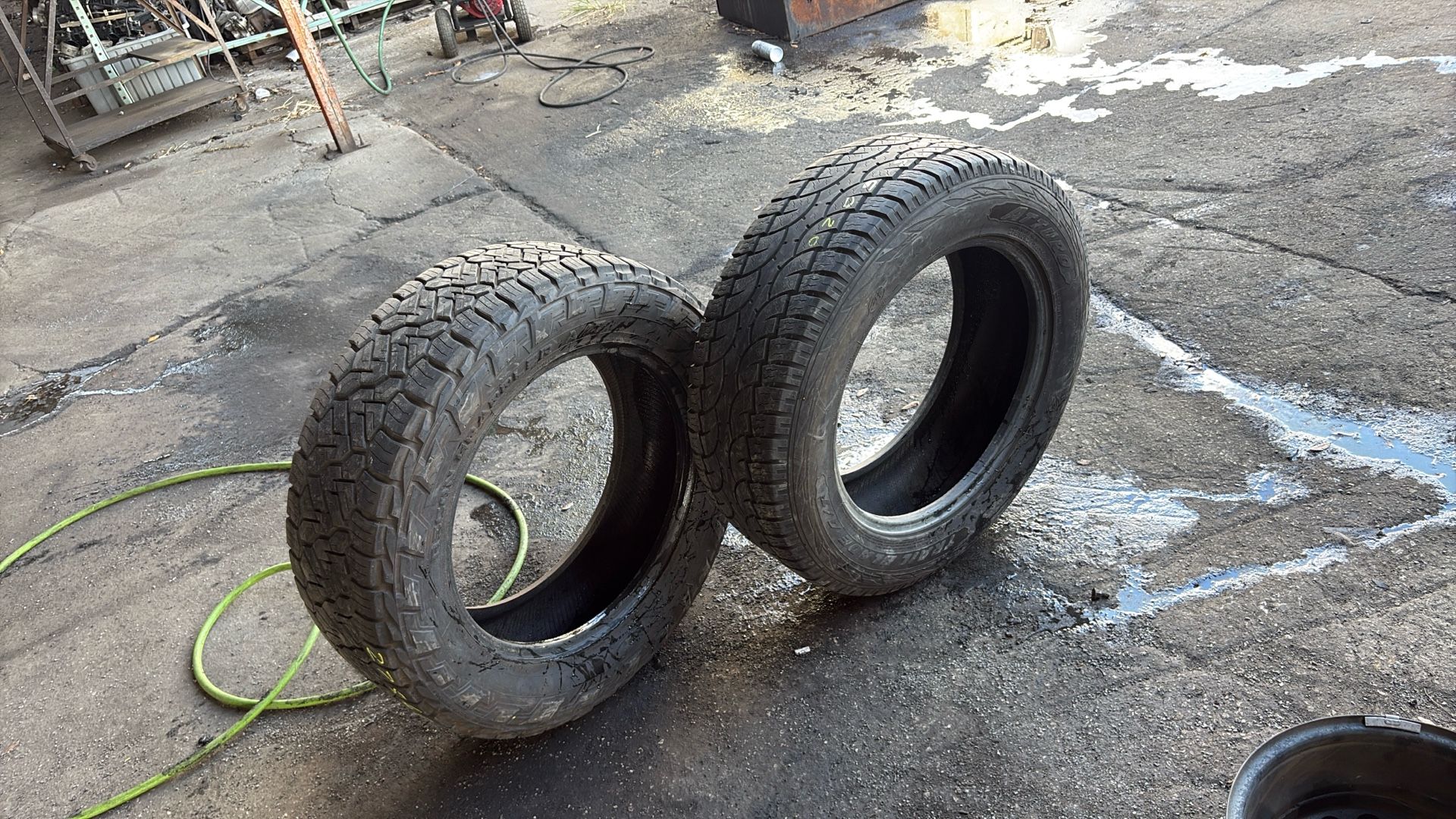 275/60/20 Pair Of Two Tires