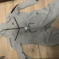 OG nike tech set gray