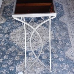 Decorative Mirror Table