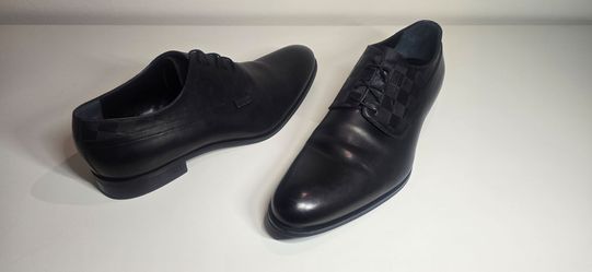 Louis Vuitton Damier leather dress shoes, size 11
