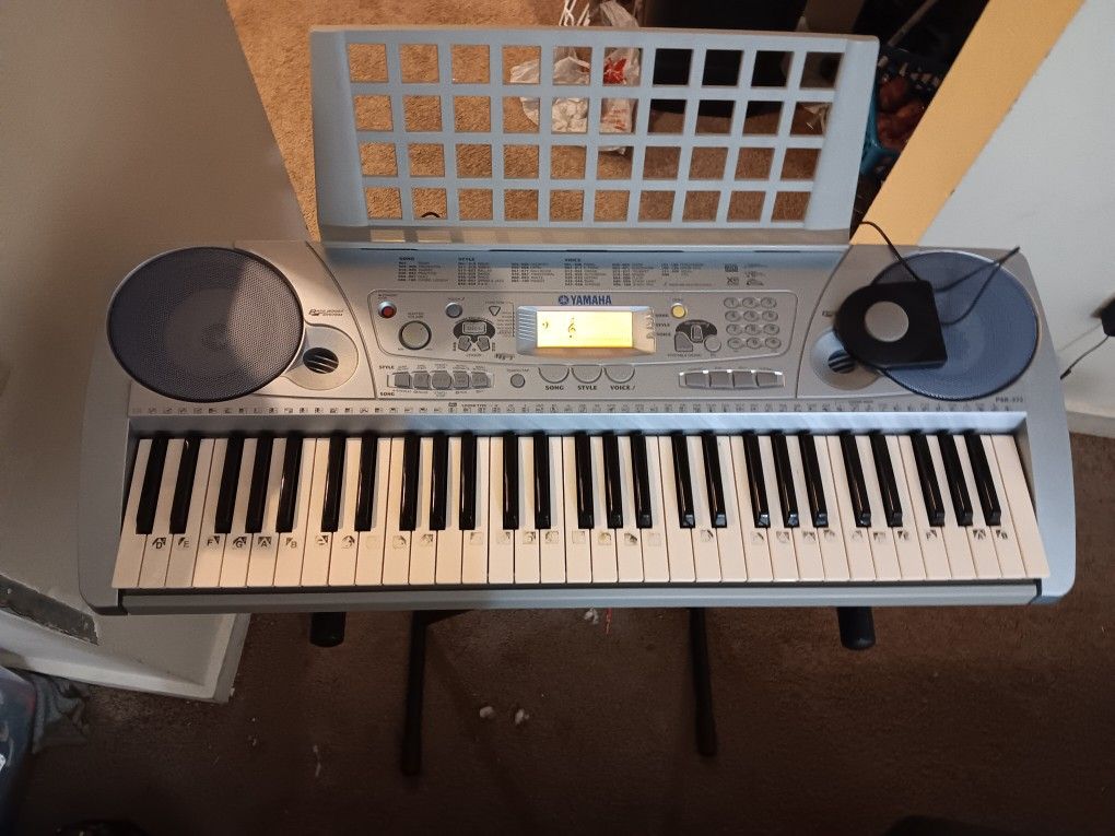 Yamaha Keyboard