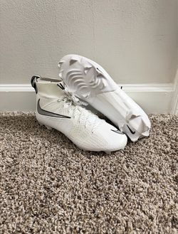 Nike Vapor Edge 360 Untouchable Men Football Cleats Size 11.5