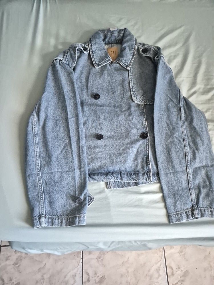 Gap UltraSoft Denim Crop Trench Jacket