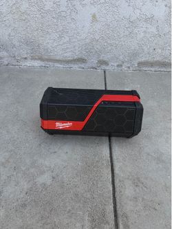 Milwaukee Job site Radio/Bluetooth Speaker