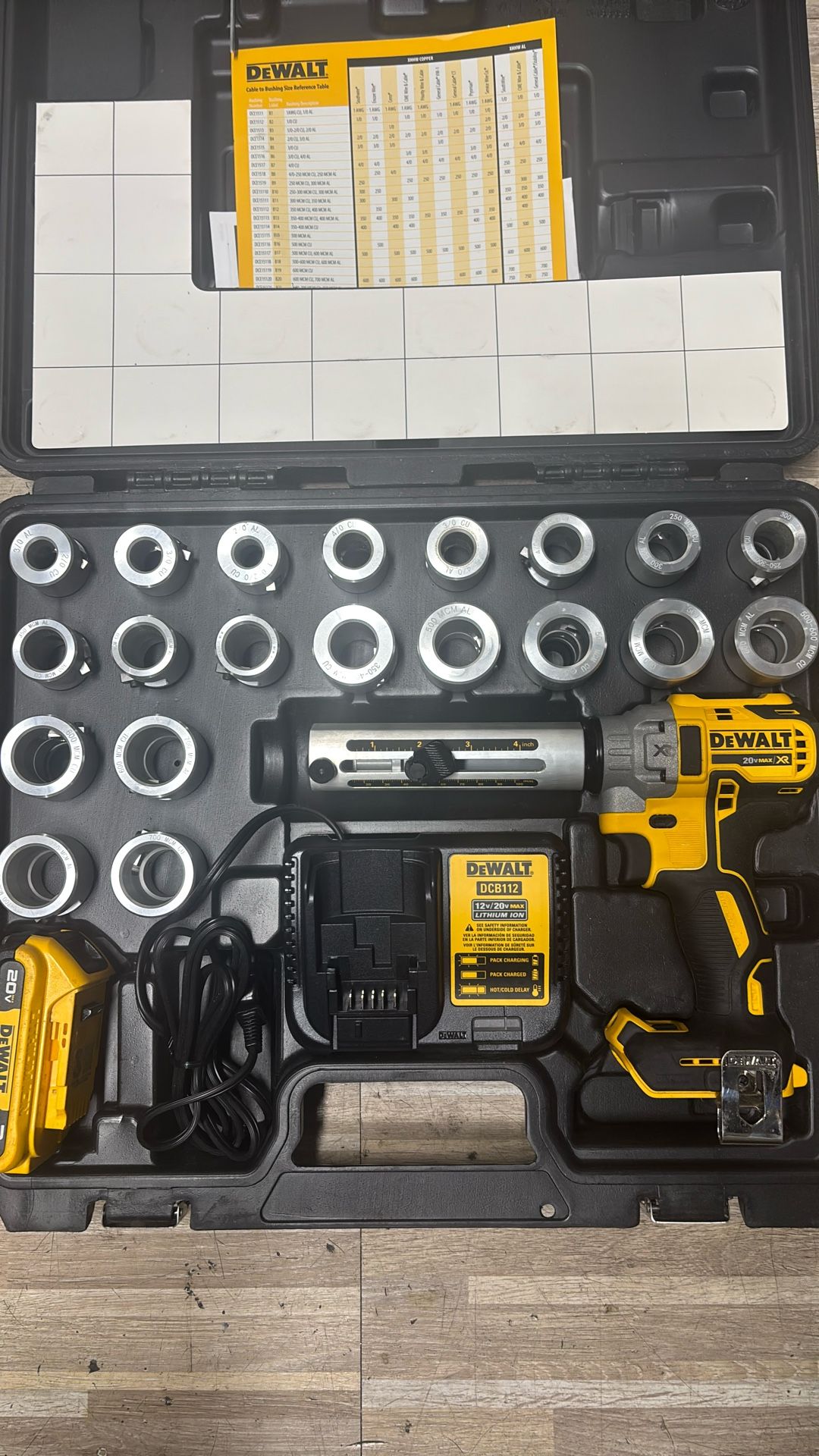 dewalt 20v max xr cable stripper,