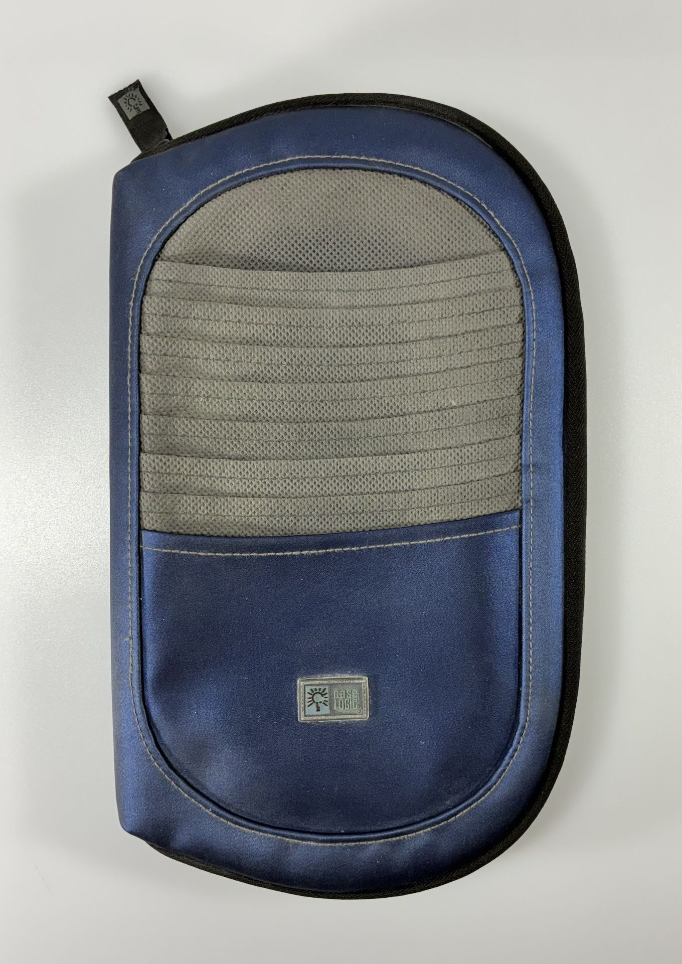 Case Logic 56 CD DVD Blu-Ray Disc Holder Zip Around Blue Carry Wallet Case