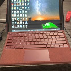 Microsoft Surface Pro 6 – 12.3″ Touchscreen + Pen + Touchscreen – Intel i5 – Excellent Condition