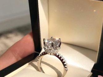 Wedding ring/engagement ring