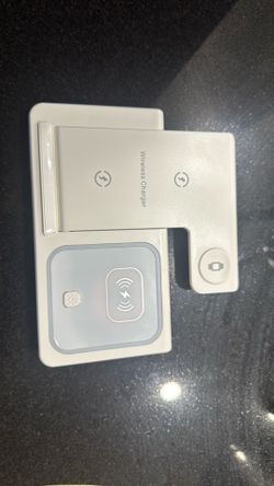 3-IN-1 Wireless Charger(Foldable)