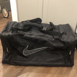 Excellent Condition Nike Duffle Bag