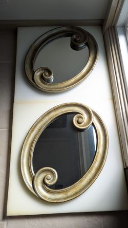 Oval Decorative Wall Mirrors