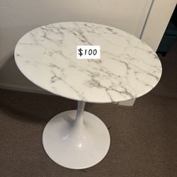 I SEll Furniture In Good Condition 