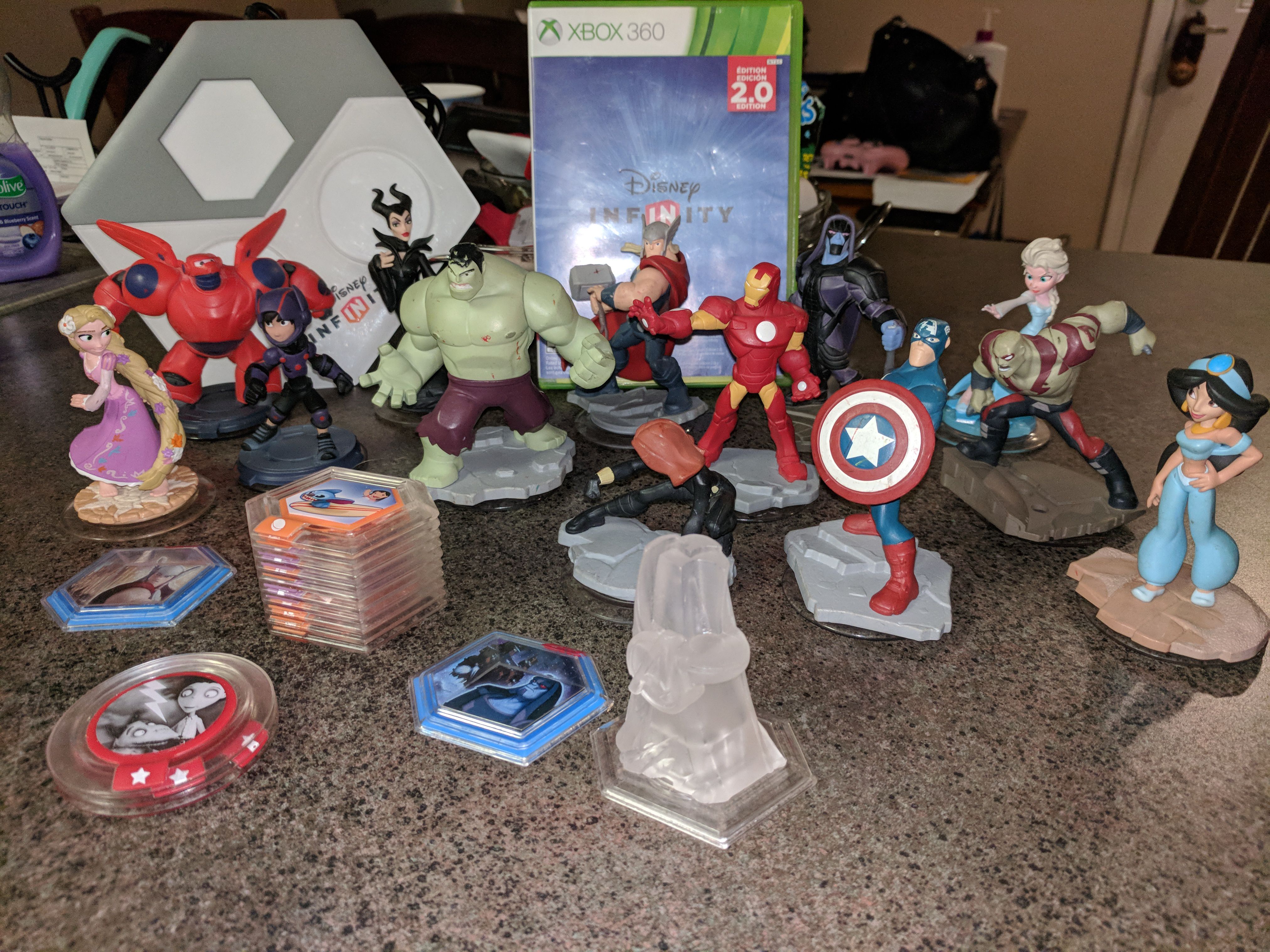 Xbox 360 Disney Infinity with 13 characters and add on chips