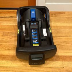 Nuna Pipa Car Seat Base