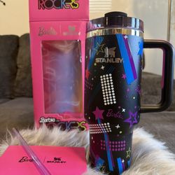 Stanley* Barbie 40 Oz Quencher