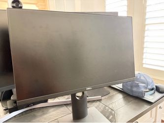 Multiple computer monitors for sale, Dell with stands.