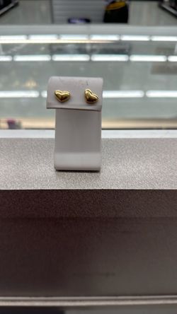 Gold Heart Stud Earrings 14k