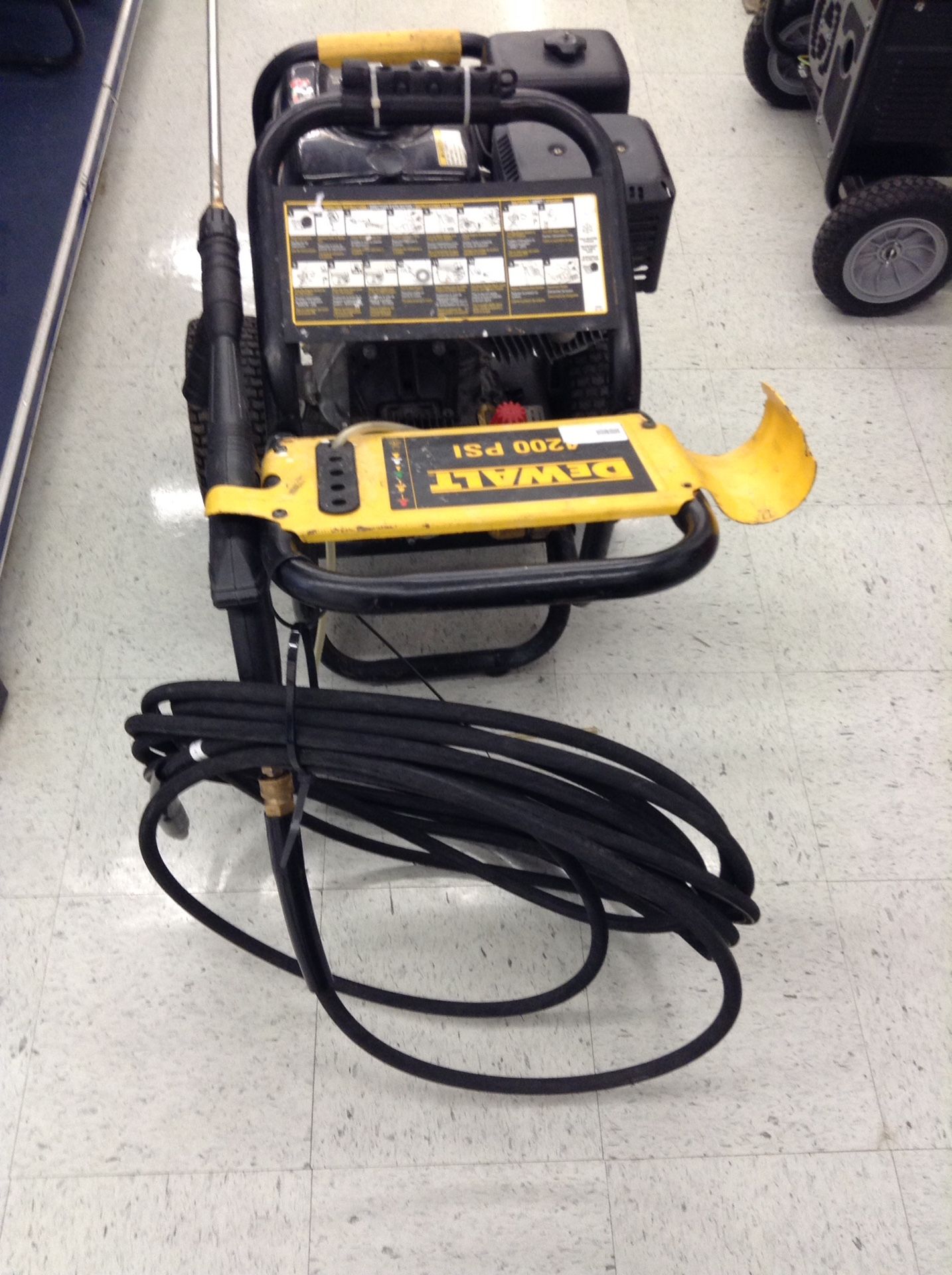 Dewalt 4200 PSI Pressure Washer for Sale in Orlando, FL OfferUp