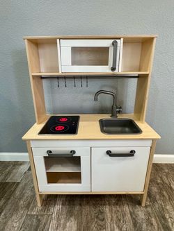 IKEA DUKTIG Kids Play Kitchen