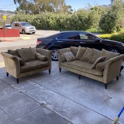 Free Sofa & Loveseat / Oversized Chair Set