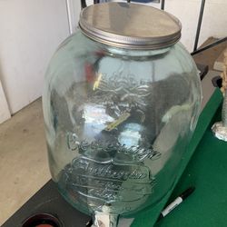 Glass Ice water/Lemonade Jar