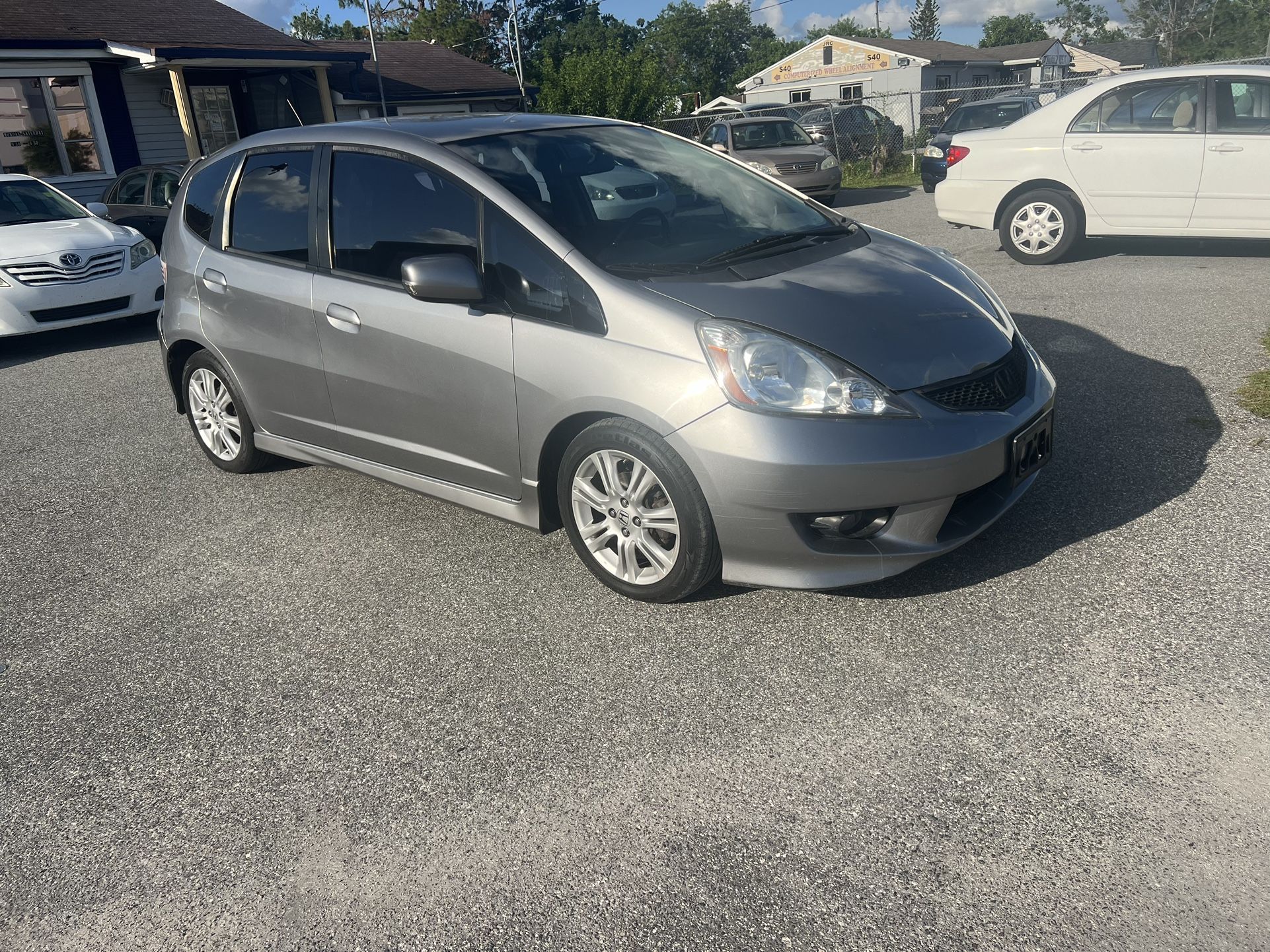 2 O O 9 HONDA FIT.