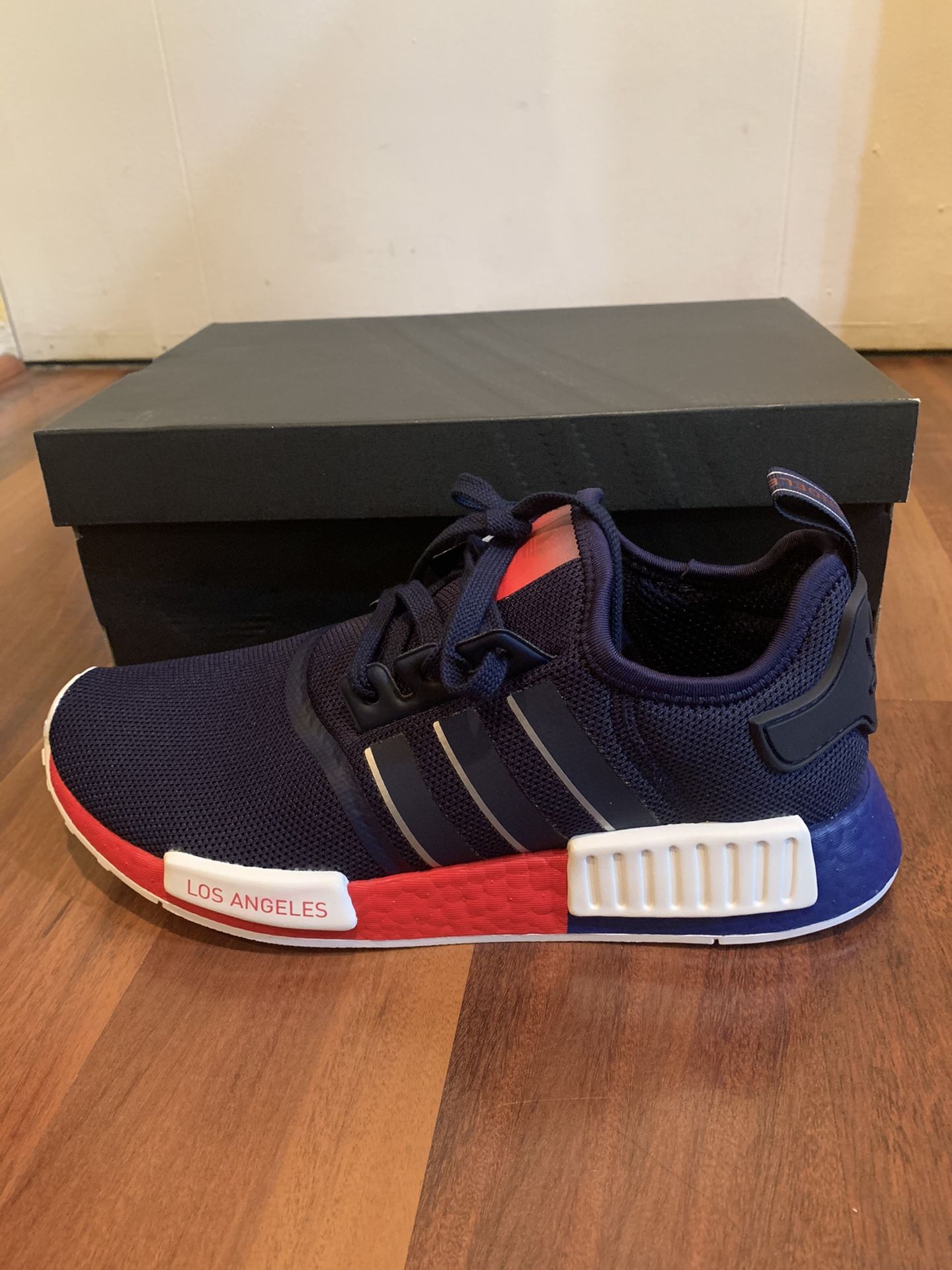 Brand New Adidas NMD R1 Size 9 Never Worn