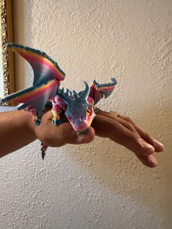 Hand dragons