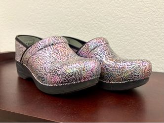 Dansko XP 2.0 Iridescent Floral Clogs Size 37 – Brand New