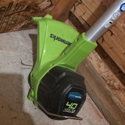 Cordless Greenworks 40V 12" String Trimmer
