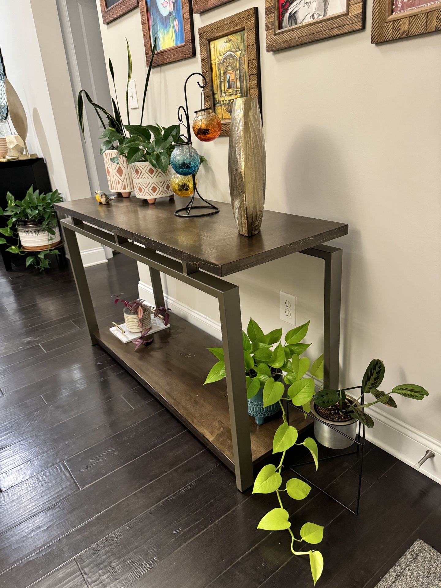 Beautiful luxury Coffee table and Console End table