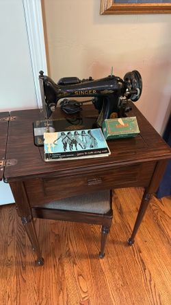 Singer Sewing Machine Model UHT J 276