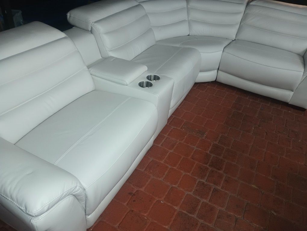 SECTIONAL GENUINE LEATHER RECLINER ELECTRIC WHITE COLOR.. DELIVERY SERVICE AVAILABLE 💥🚚✅💥