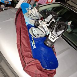126 Rossignol Snowboard LTD Bindings Morrow Boots Size 6 And   Bag