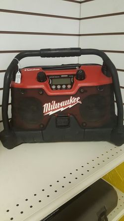 Milwaukee jobsite radio