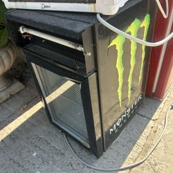 Mini Fridge 