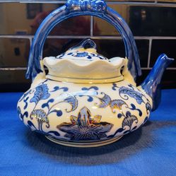 Vintage beauty! Blue and white floral porcelain teapot with gold accents