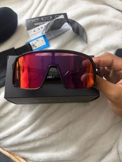 Oakley sunglasses sutros
