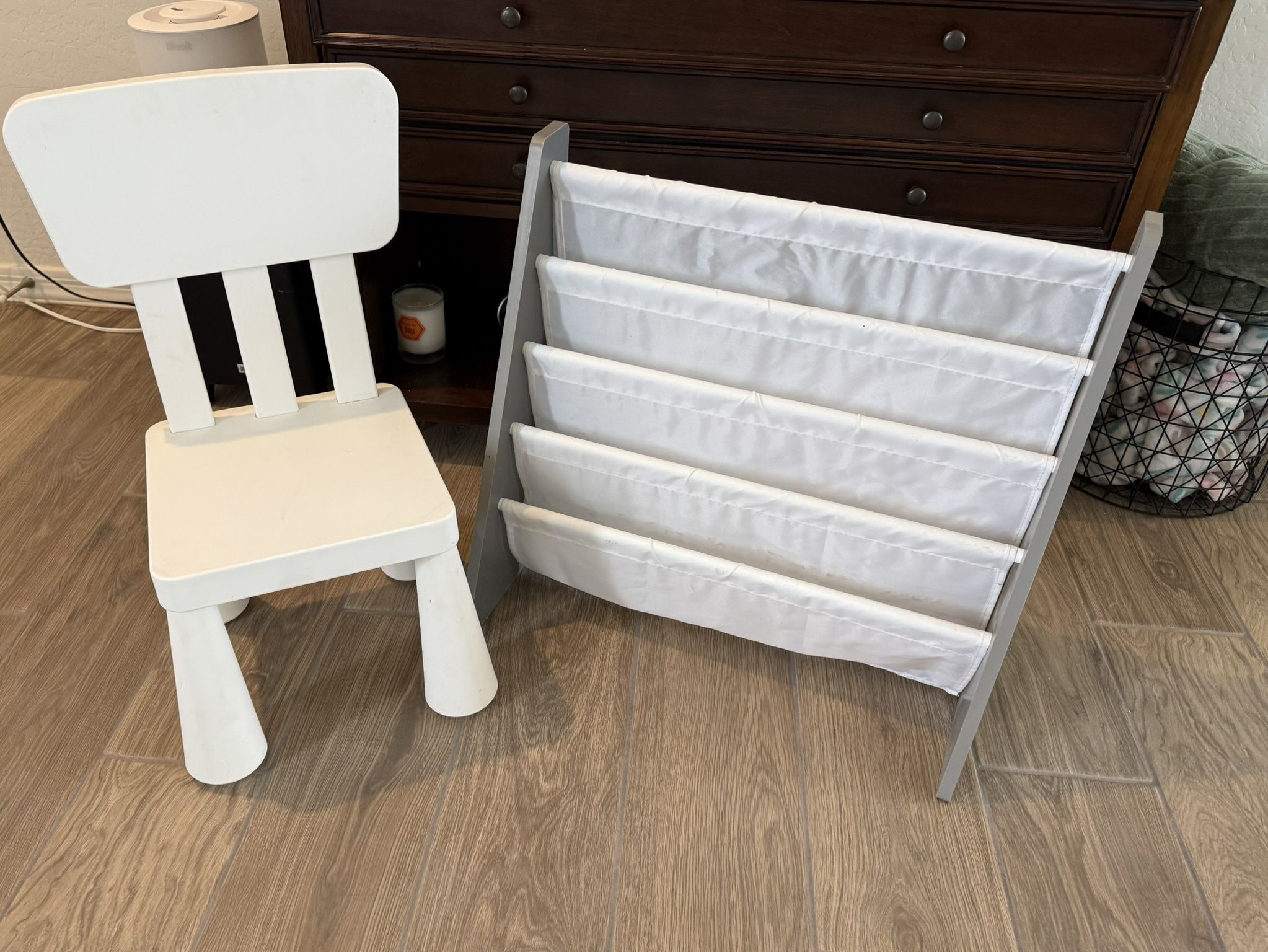 White & Gray Sling Bookshelves With Chair. Kids Reading Area Bedroom Furniture Children’s Girls Boys Children Nursery Home School Florence rd & Free