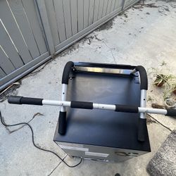 Pull Up Bar