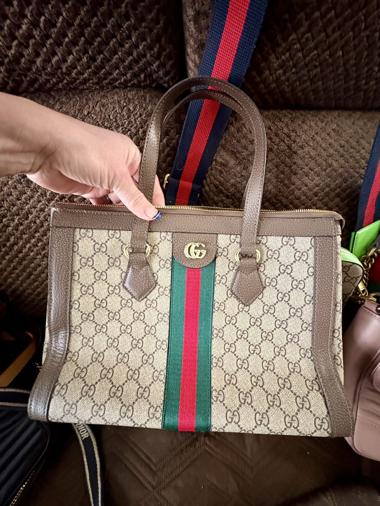 Gucci Never Used Purse Larger