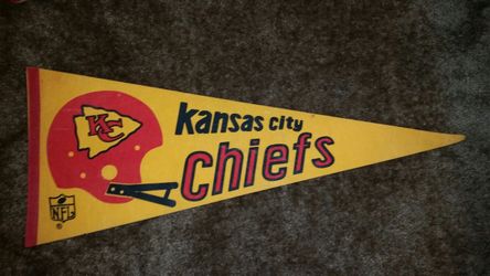 Nfl pennants Chiefs Bears Browns Lions