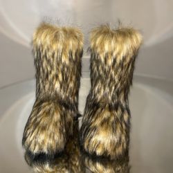 Ginger Faux Fur Boots Sizes 9,10,11 