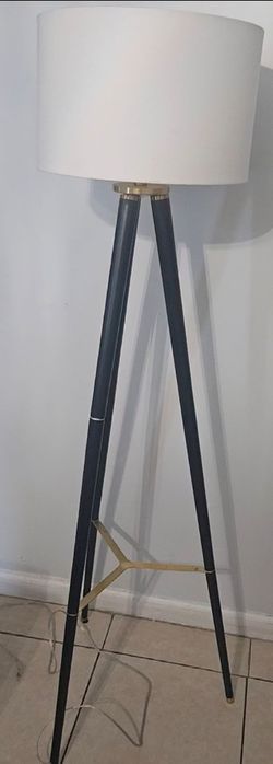 Floor lamp