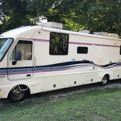 SouthWind Fleetwood RV