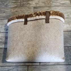 Large Barnes & Noble weekend bag