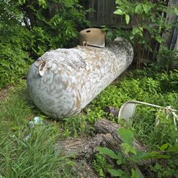 250  Gallon Propane Tank 
