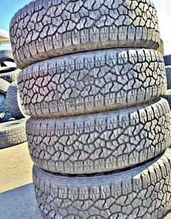 275/65/20 Vendo Un Set De Llantas Marca Goodyear Con Un 89% De Vida Las 4