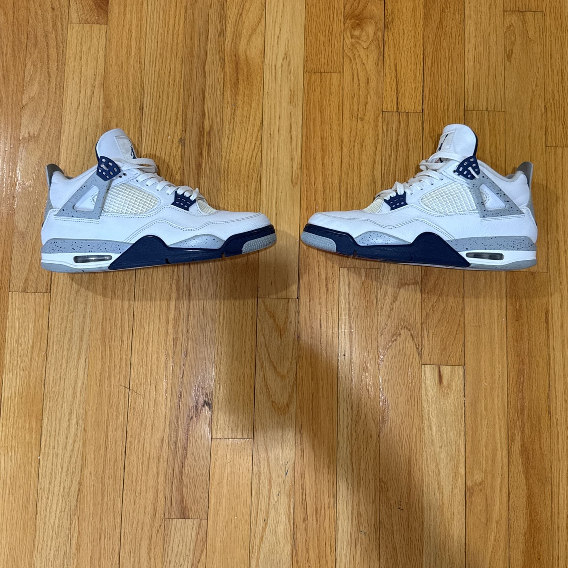 Jordan 4 Midnight Navy