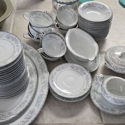 Vintage Noritake China 5609 